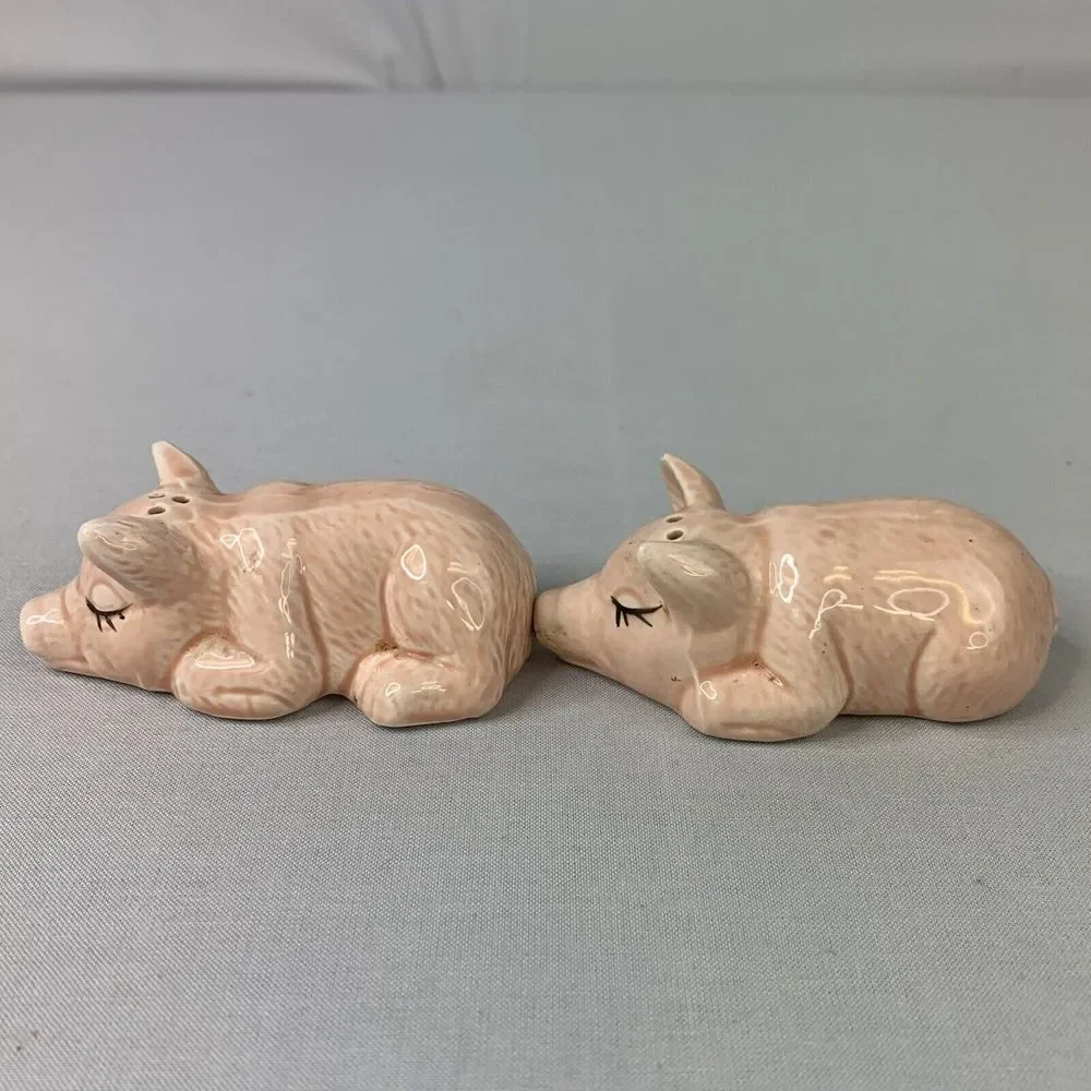 Pig Salt & Pepper Shakers Kitchen Utensils Collectibles Farm‎ Animals